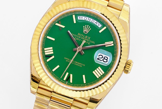 Replica Uhren aus Grüngold mit Gehäuse aus 18 Karat Gelbgold – Grün auf einen Blick